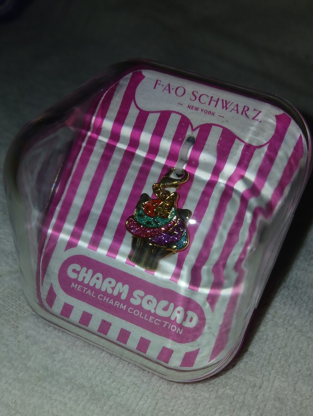 FAO SCHWARZ Rainbow Cupcake Unicorn Charm with Gold Clasp